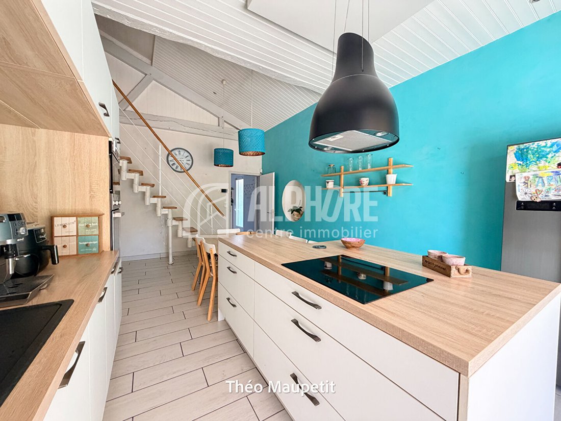 Villa in La Roche-sur-Yon, Pays de la Loire, France 5 - 18550164