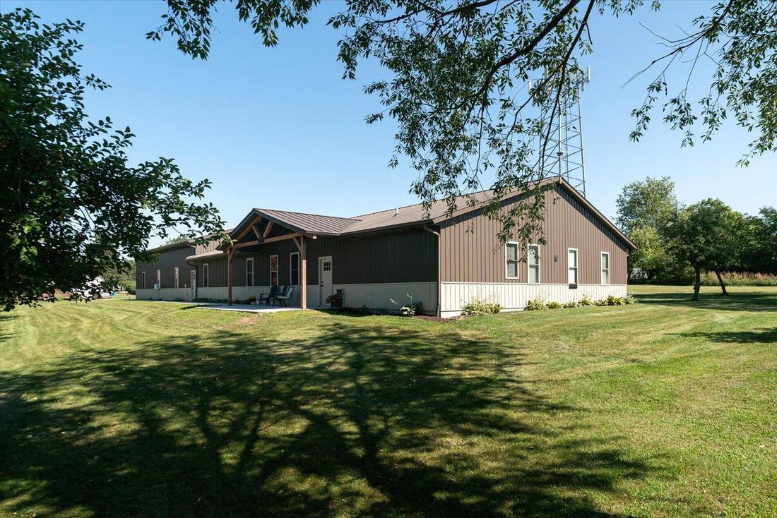 House in Viroqua, Wisconsin, United States 1 - 18551140