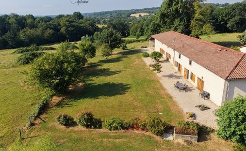 House in Baudières, Bourg-en-Bresse, France 1