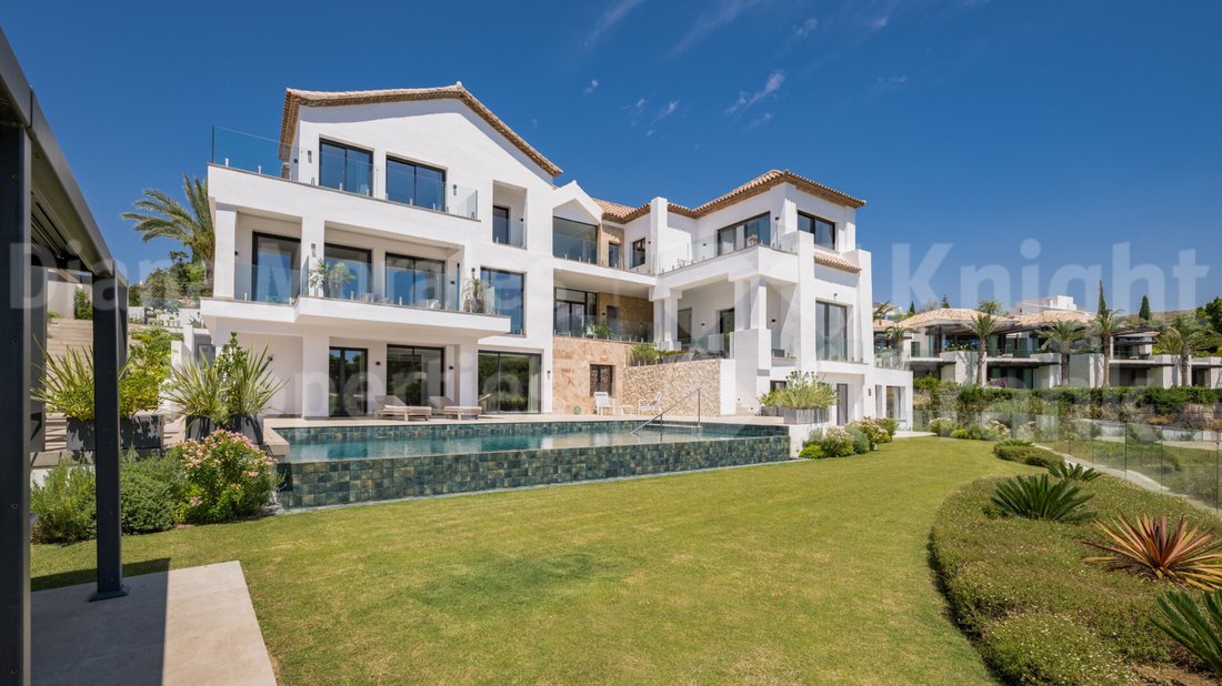 Villa in Cancelada, Estepona, Andalusia 3 - 18549261