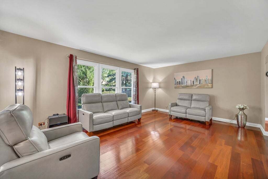 House in Buffalo Grove, Illinois, United States 4 - 18552614