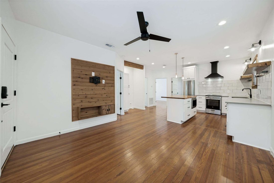 House in Austin, Texas, United States 4 - 18284699