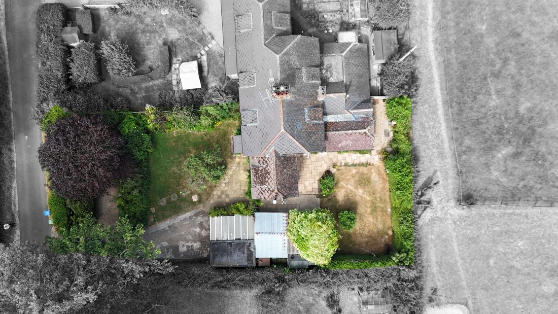 House in Coolham, England 3 - 18553029