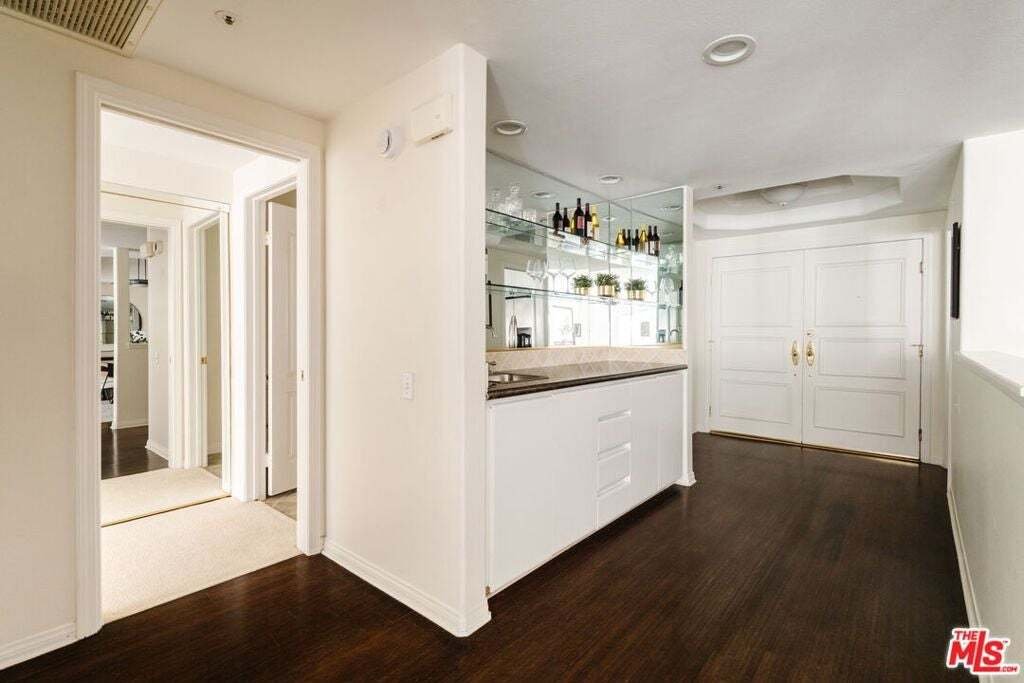 Condo in Los Angeles, California, United States 2 - 18551044