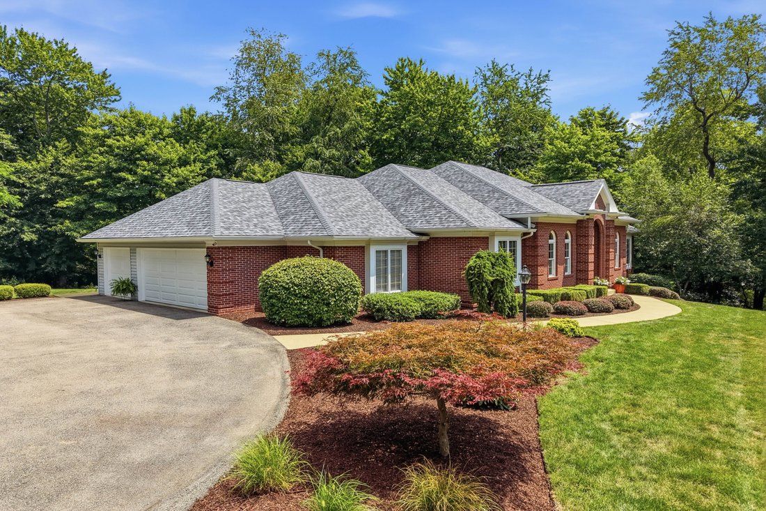 House in Mars, Pennsylvania, United States 2 - 18553239