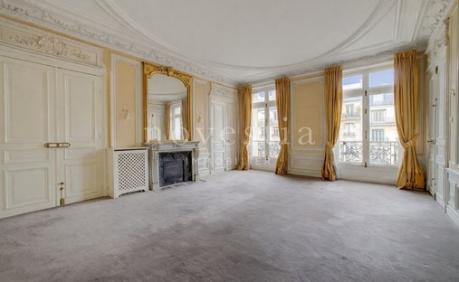 Apartment in Porte Dauphine, Paris 16e Arrondissement, Paris 1
