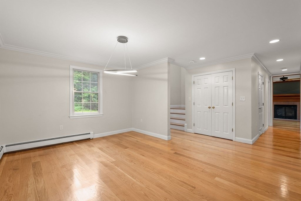 Middleton, Massachusetts, United States 5 - 18552970