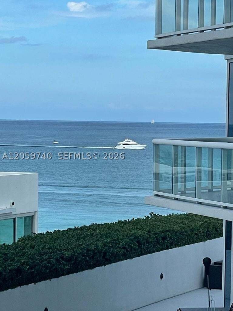 Condo in Miami Beach, Florida, United States 3 - 18551915
