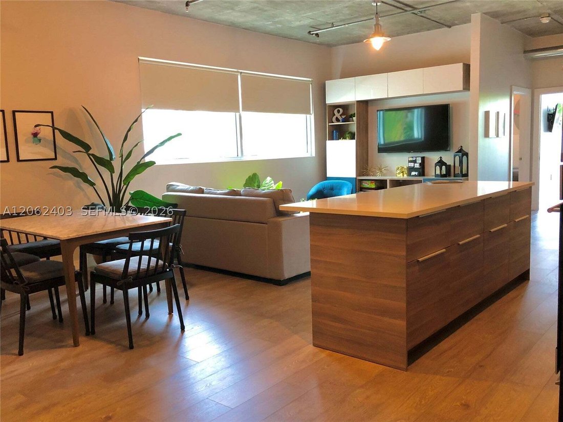 Condo in Miami Beach, Florida, United States 4 - 18551926
