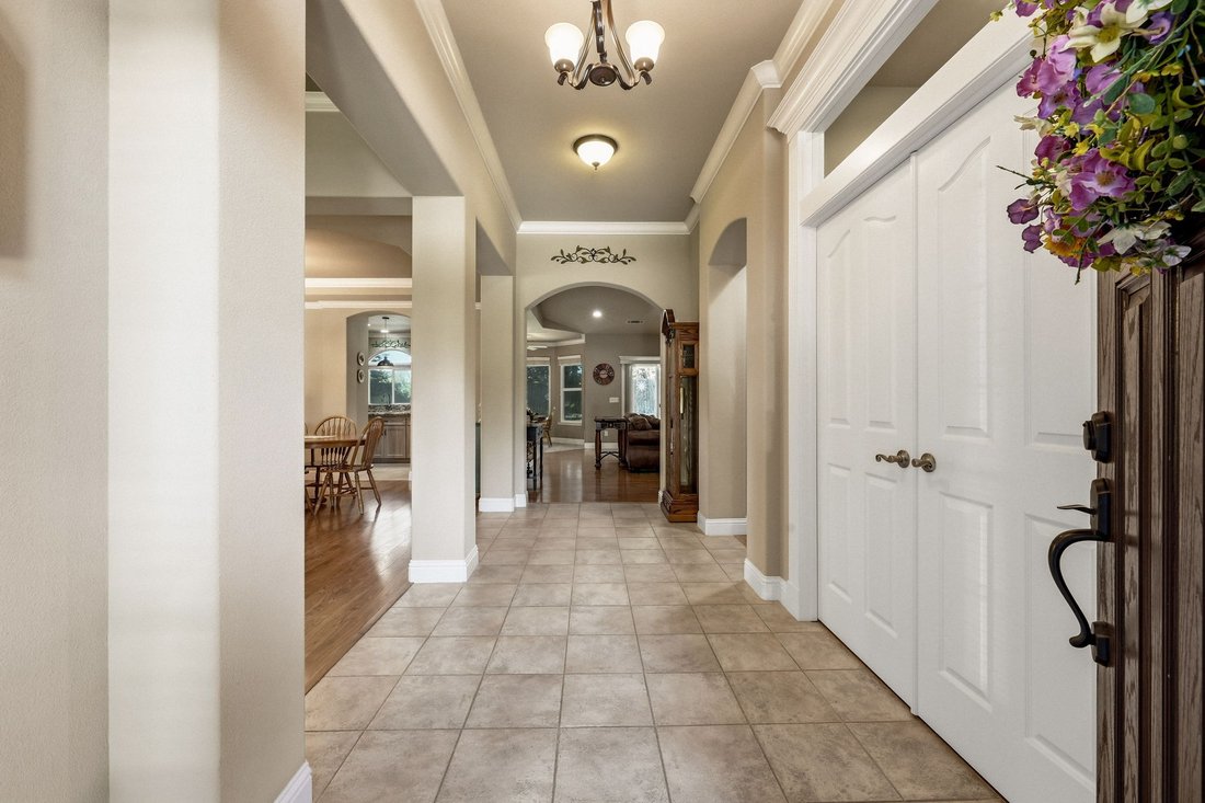 House in Redding, California, United States 4 - 18550051