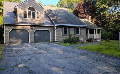 House in Bow, New Hampshire, United States 1