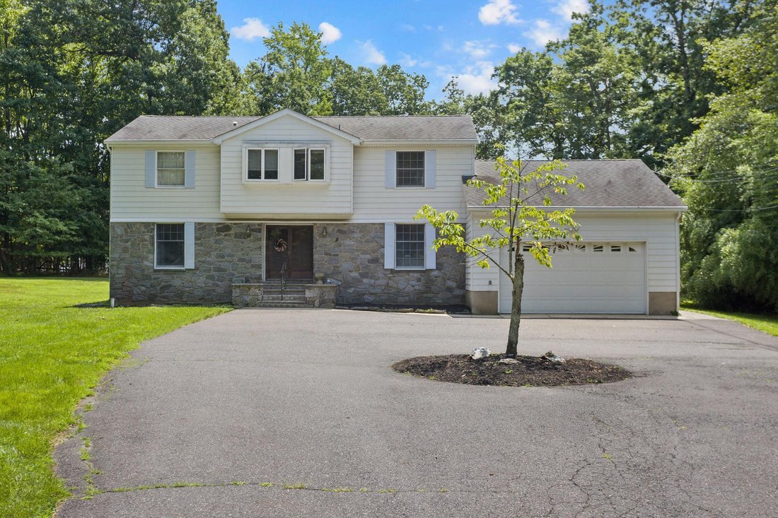 House in Robbinsville Township, New Jersey, United States 1 - 18548336