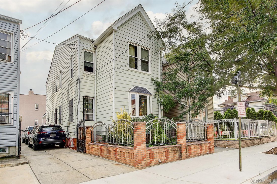House in New York, New York, United States 1 - 18551192
