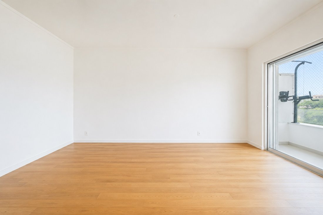 Apartment in Estoril, Cascais e Estoril, Lisbon 3 - 18325404