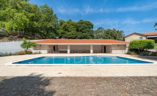Finca a Santo Isidoro e Livracao, Oporto, Portogallo 1