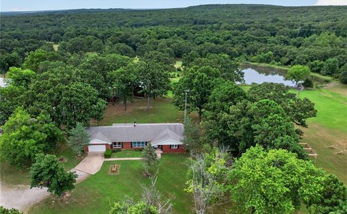 Farm Ranch in Waynesville, Missouri, United States 1