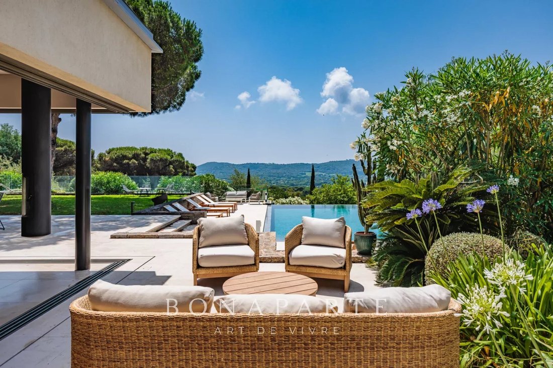 Villa in Ramatuelle, Provence-Alpes-Côte d'Azur, France 2 - 18549549