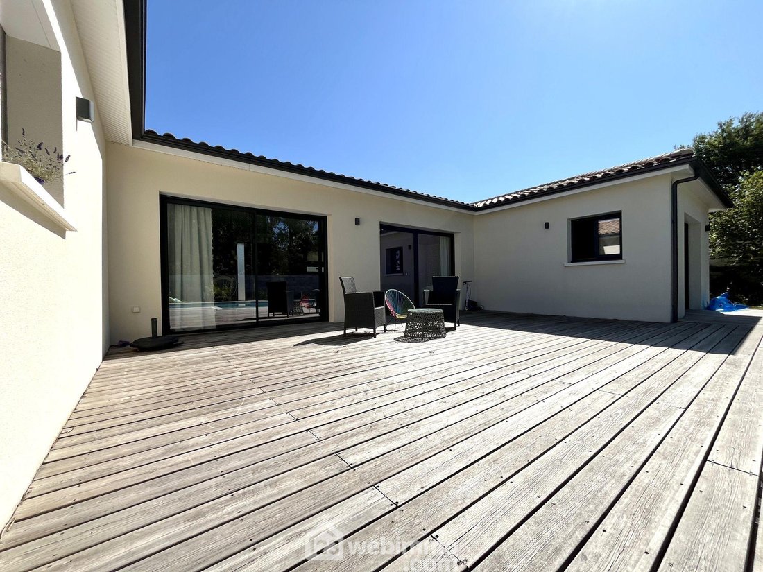 Villa in Sainte-Hélène, Nouvelle-Aquitaine, France 3 - 18549489