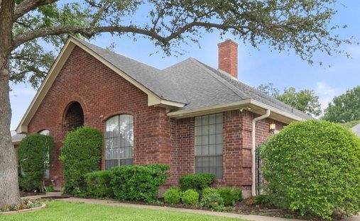 House in Arlington, Texas, United States 1