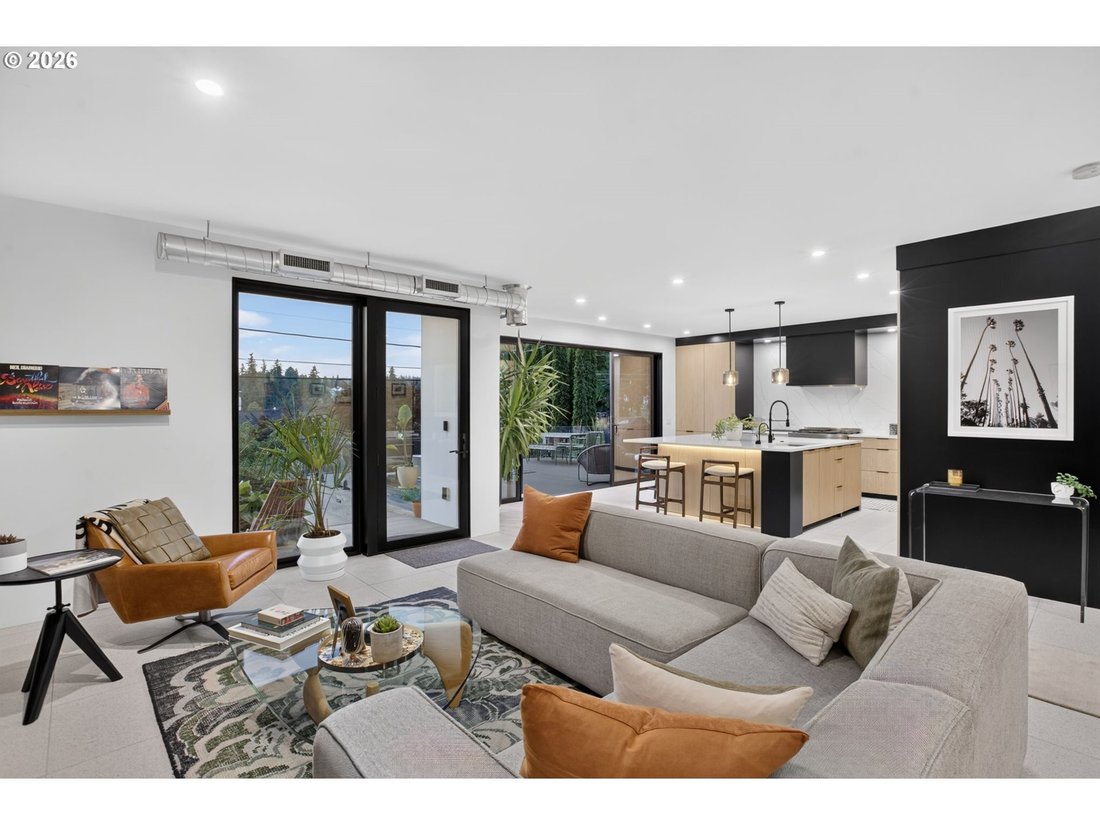 House in Lake Oswego, Oregon, United States 3 - 18554181
