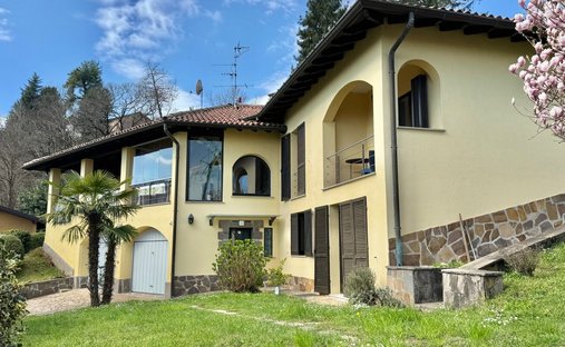 Casa a Cadegliano-Viconago, Lombardia, Italia 1
