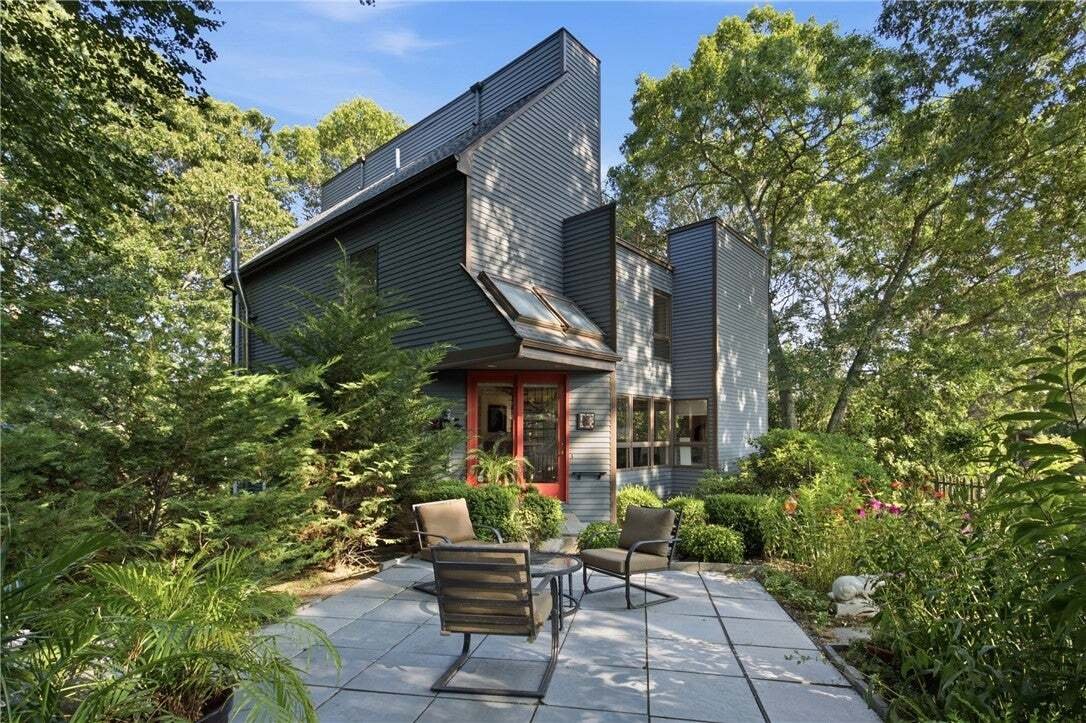 House in Westerly, Rhode Island, United States 1 - 18550994