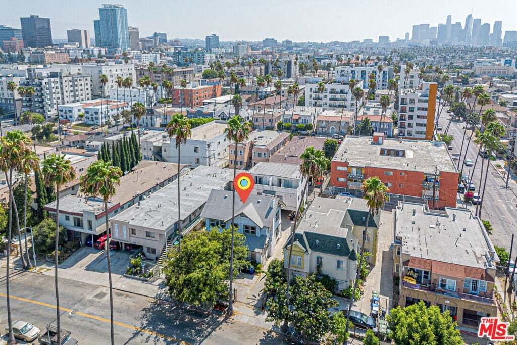 Los Angeles, California, United States 3 - 18551091
