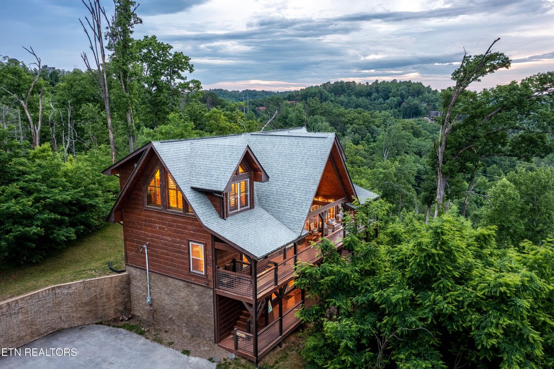 House in Sevierville, Tennessee, United States 3 - 18548547