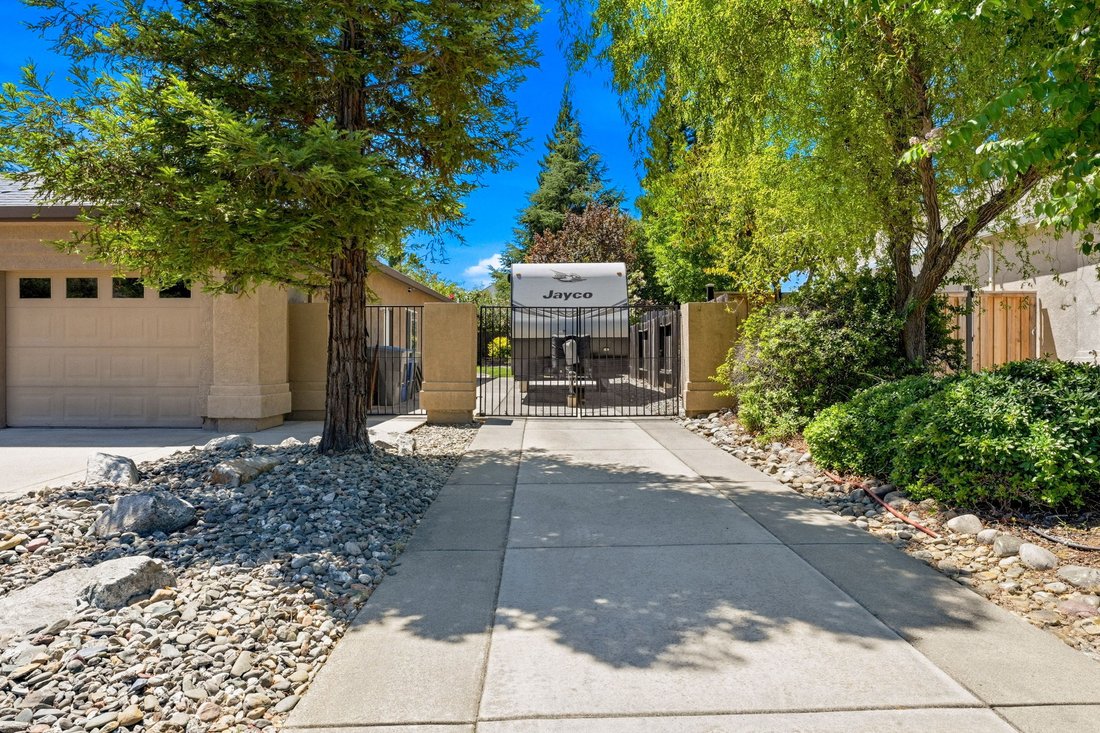 House in Redding, California, United States 2 - 18550051