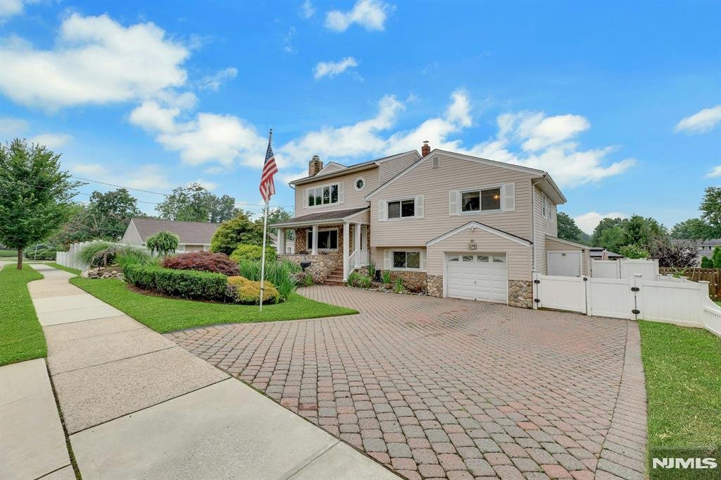 New Milford, New Jersey, United States 2 - 18553077