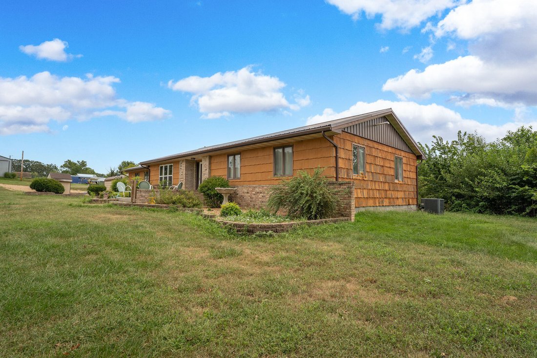 House in Norwood, Missouri, United States 1 - 18548410