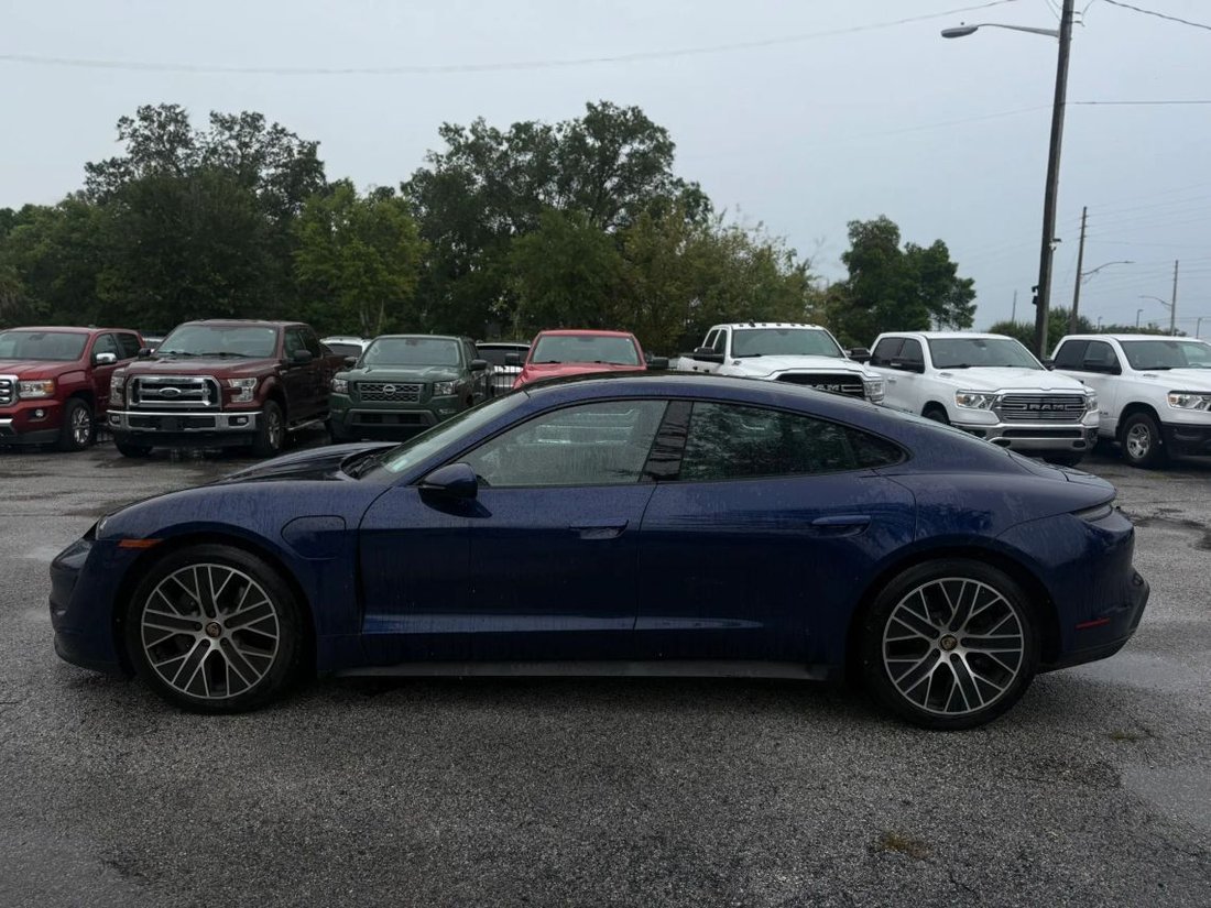 Sedan in Orlando, FL, United States 5 - 18553777