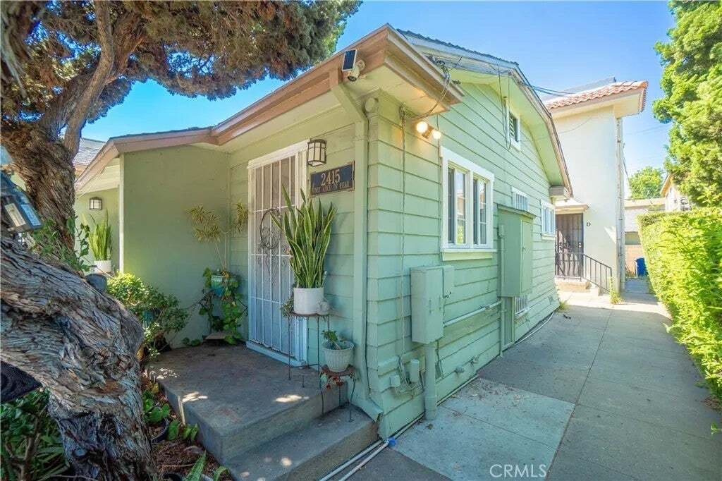 Signal Hill, California, United States 3 - 18316096