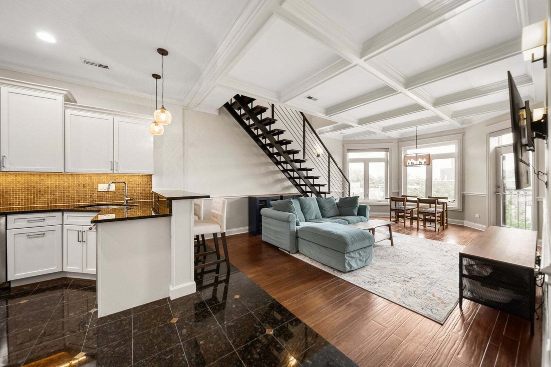 Condo in Chicago, Illinois, United States 2 - 18552637
