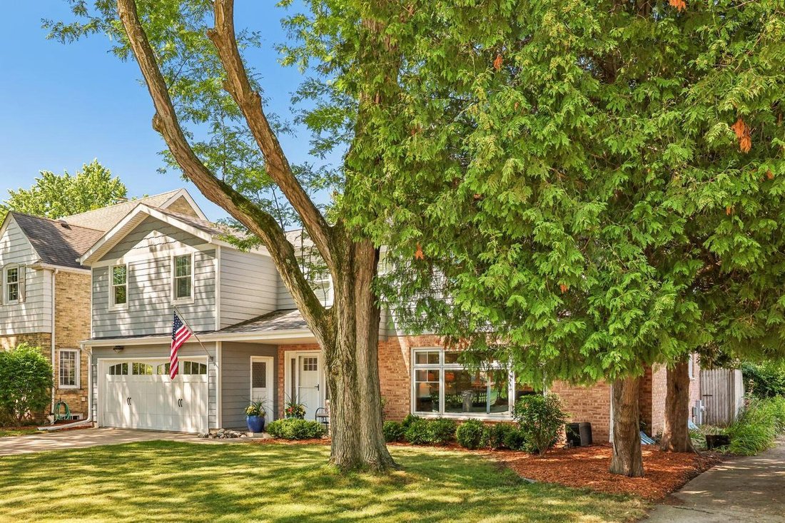 House in Fox Point, Wisconsin, United States 4 - 18551123