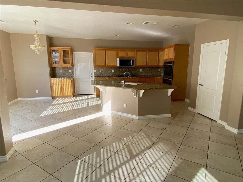 House in Rancho Cucamonga, California, United States 4 - 18552464