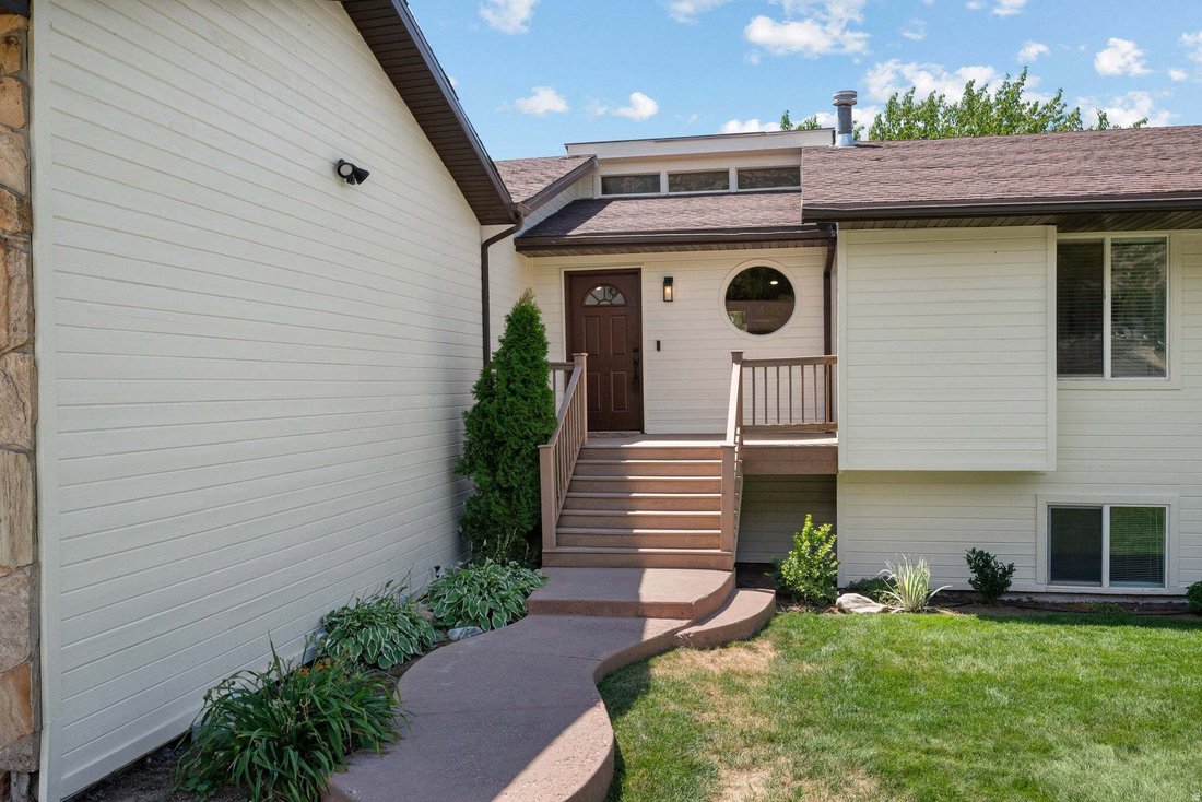 House in Farmington, Utah, United States 2 - 18551423