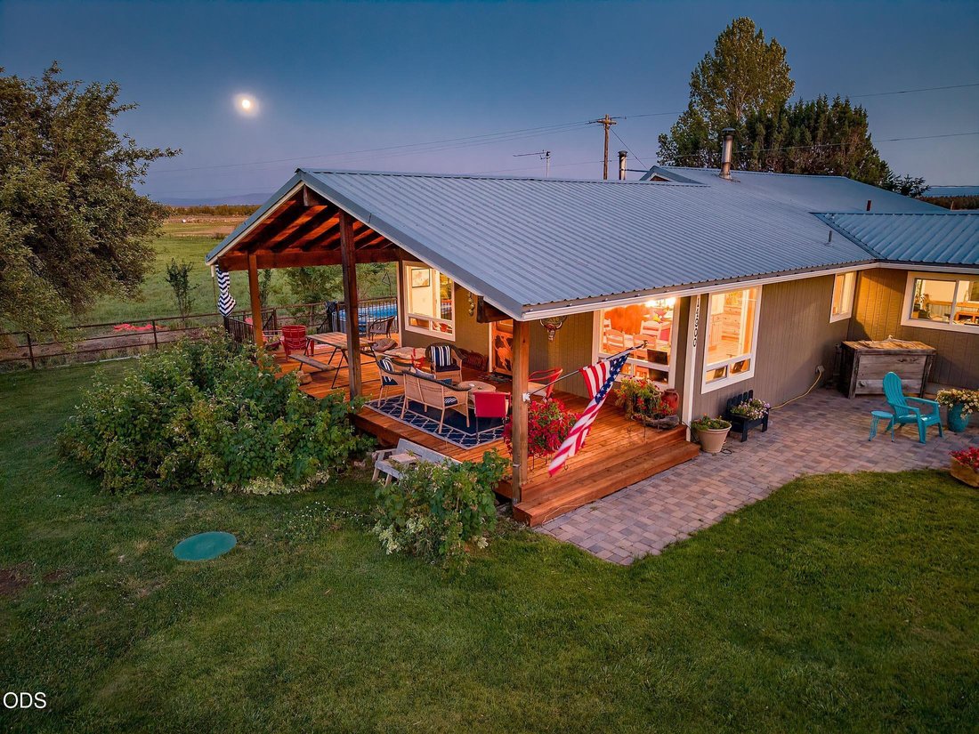 Farm Ranch in Powell Butte, Oregon, United States 2 - 18550619