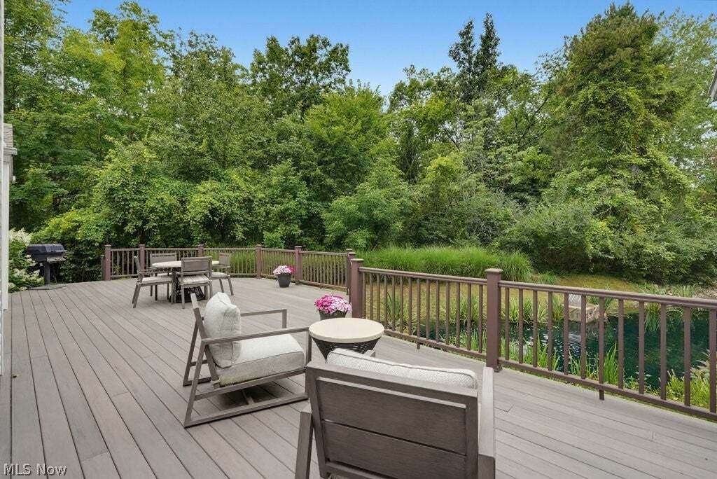 Condo in Akron, Ohio, United States 3 - 18551274