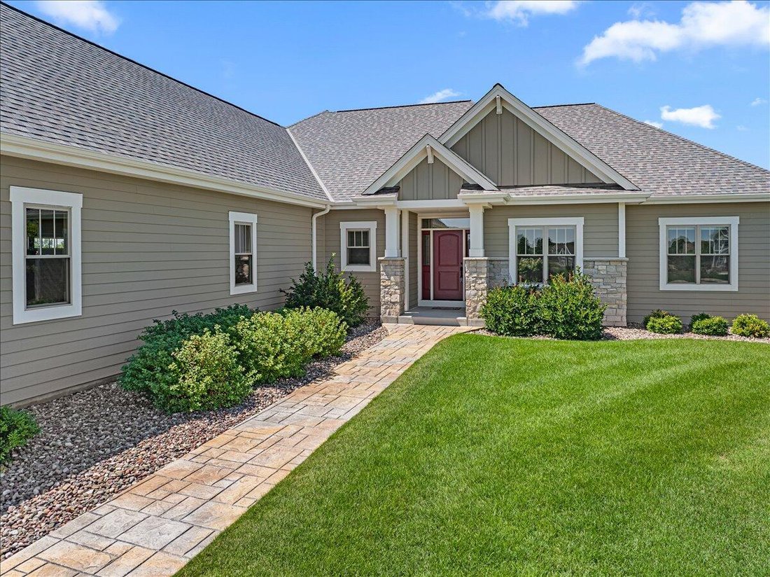 House in Town of Lisbon, Wisconsin, United States 2 - 18552993
