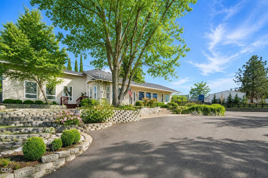 House in Medford, Oregon, United States 2 - 18460074