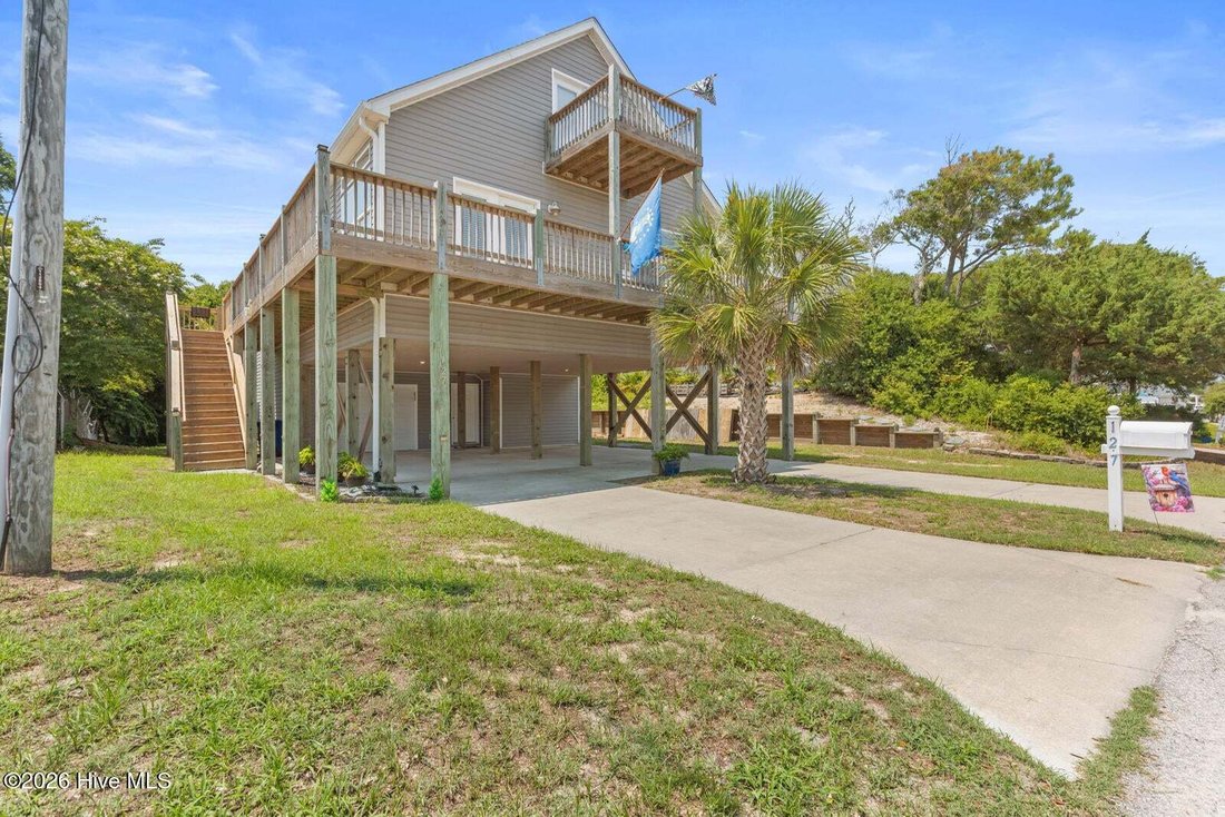 House in Emerald Isle, North Carolina, United States 2 - 18551761
