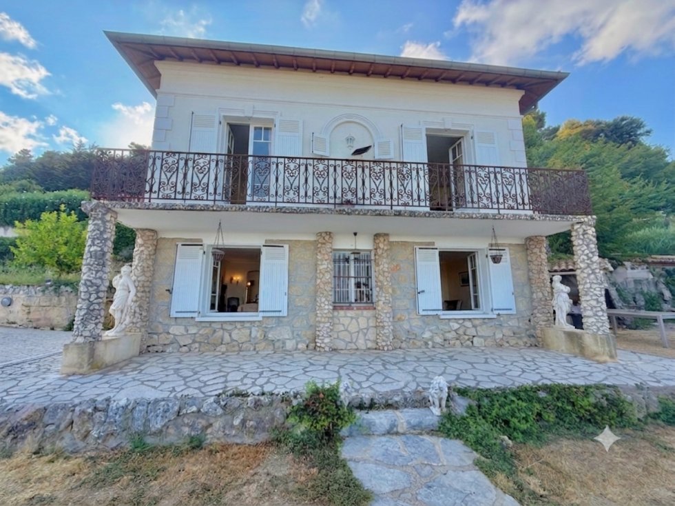 Villa in Tourrettes-sur-Loup, Provence-Alpes-Côte d'Azur, France 3 - 18552057