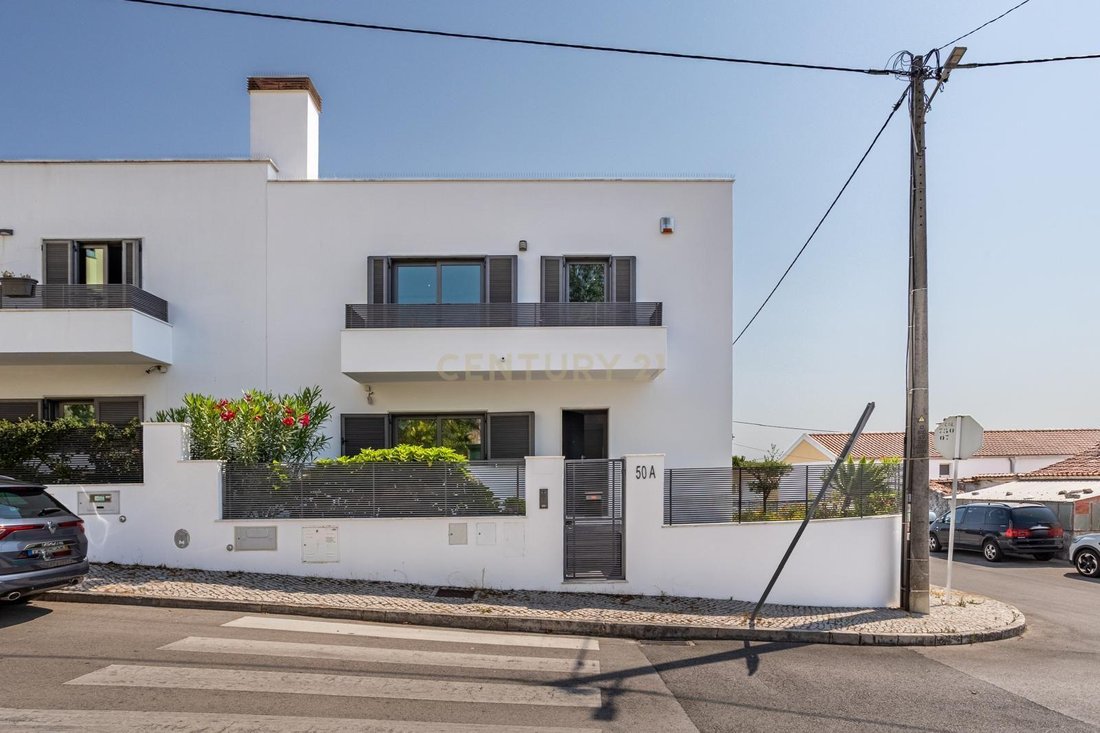 Villa in Loures, Lisbon, Portugal 1 - 18538381