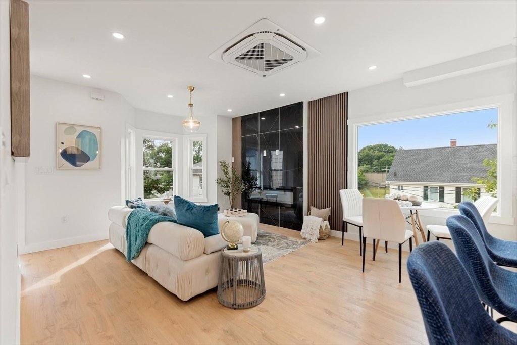 House in Malden, Massachusetts, United States 2 - 18549018