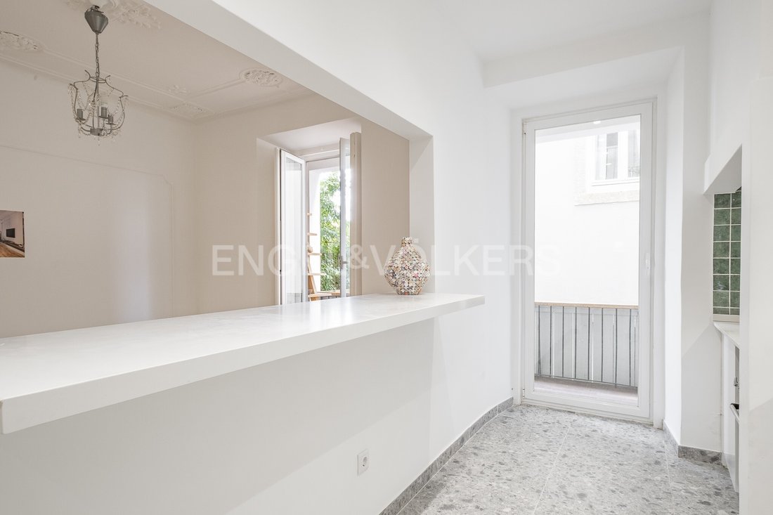 Apartment in Misericordia, Lisbon, Portugal 3 - 18549979