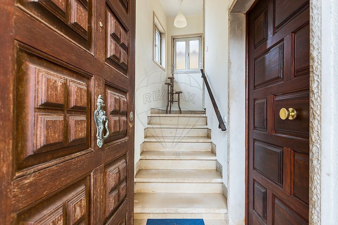 House in Carcavelos e Parede, Lisbon, Portugal 1 - 18548679