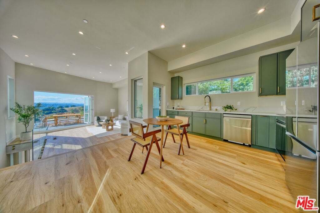 House in Los Angeles, California, United States 2 - 18551110
