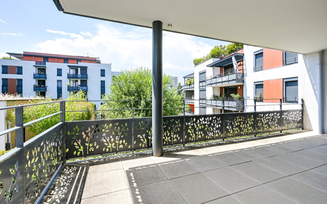 Apartment in Champvert-Point du Jour-Saint Irénée, Lyon 5e Arrondissement, Lyon 1 - 18548633