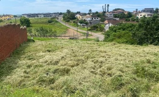 Land in Tongaat, Durban Metro, South Africa 1
